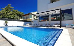 Villa Topesa 1